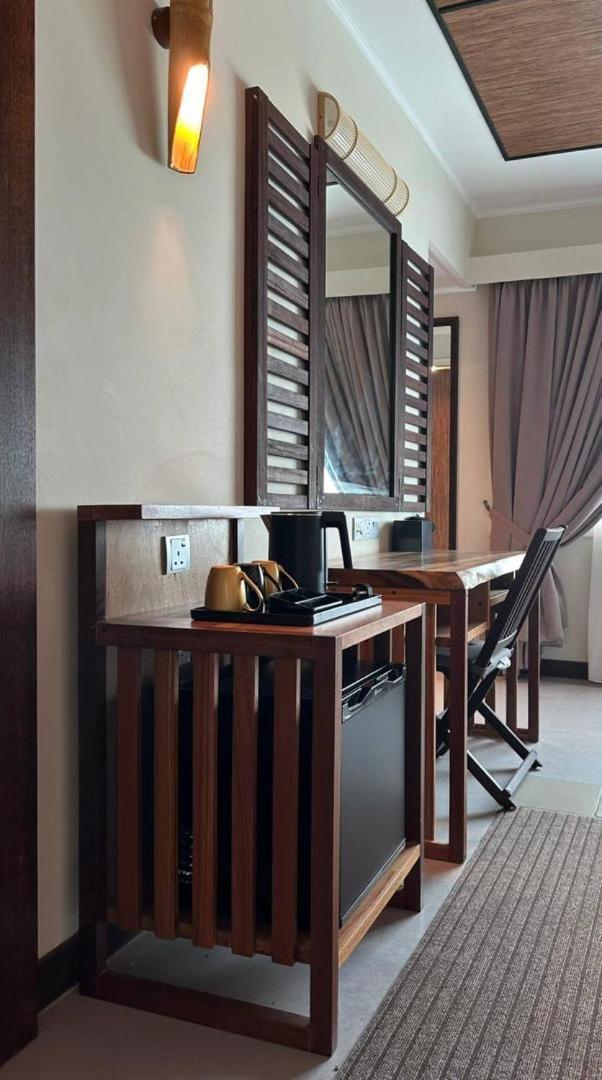 Borneo Beach & Mangrove Resort Tuaran Dış mekan fotoğraf